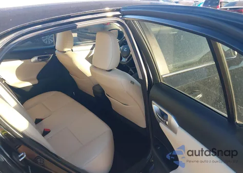 2012 Lexus Ct 200H Premium из США, поврежденный, VIN JTHKD5BH8C2085111